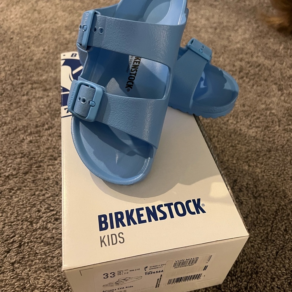 Birkenstock Kids, Arizona Sky Blue Sandals size 2 (33)